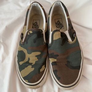 Camouflage Slip On Vans